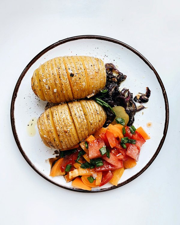 Où apprendre à cuisiner les plats traditionnels grecs en Crète?