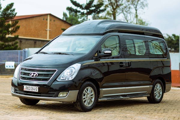 Location van : tout savoir sur nos modèles aménagés abordables